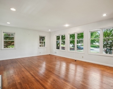 120 Silver Spring Rd - Photo Thumbnail 6