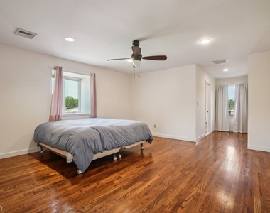 120 Silver Spring Rd - Photo Thumbnail 30