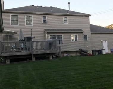 10 Lauren Ct - Photo Thumbnail 1