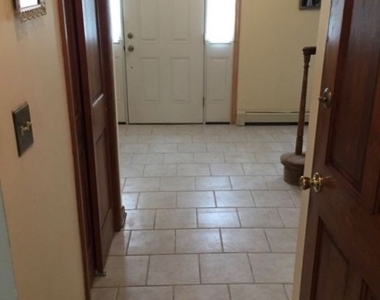 10 Lauren Ct - Photo Thumbnail 3