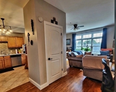 1677 Springfield Ave-8 - Photo Thumbnail 2