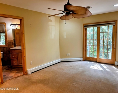 327 Deerfoot Lane - Photo Thumbnail 10