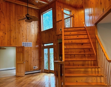 327 Deerfoot Lane - Photo Thumbnail 15