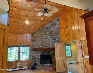 327 Deerfoot Lane - Photo Thumbnail 2