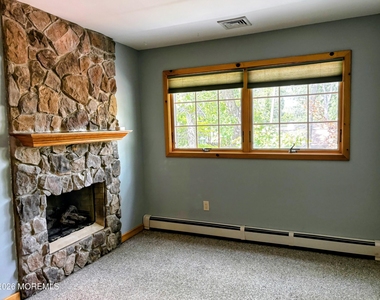 327 Deerfoot Lane - Photo Thumbnail 20