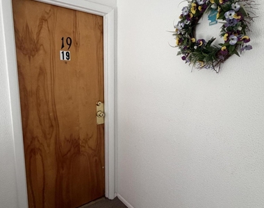 364 Westwood Avenue - Photo Thumbnail 14