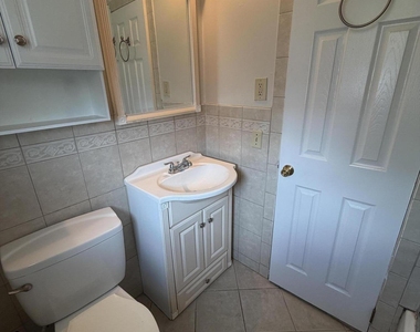 364 Westwood Avenue - Photo Thumbnail 11