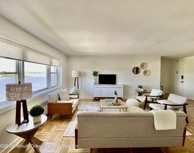122 Bodman Place - Photo Thumbnail 13