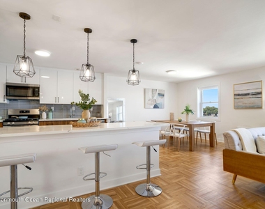 122-5f Bodman Place - Photo Thumbnail 18