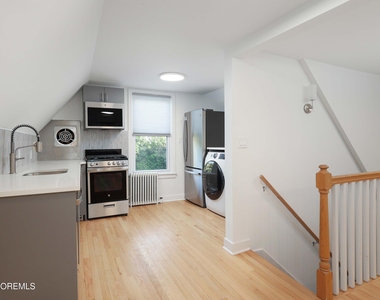 62 Ocean Boulevard - Photo Thumbnail 3