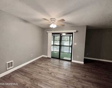 119 Amberly Drive - Photo Thumbnail 3