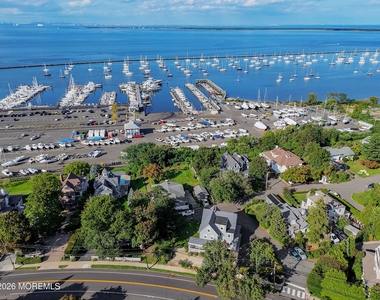 62 Ocean Boulevard - Photo Thumbnail 14