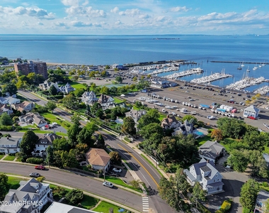 62 Ocean Boulevard - Photo Thumbnail 15