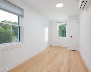 62 Ocean Boulevard - Photo Thumbnail 4