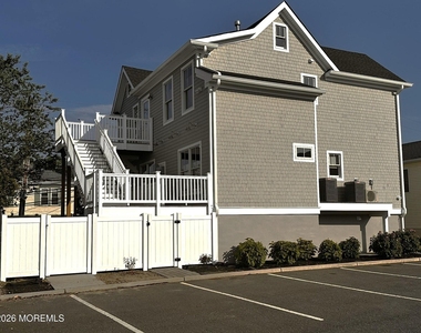 66b Miller Street - Photo Thumbnail 20