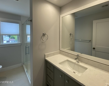 66b Miller Street - Photo Thumbnail 11