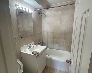 East 79th Street - Photo Thumbnail 7