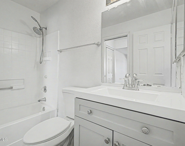 1331 W Baseline Road - Photo Thumbnail 22