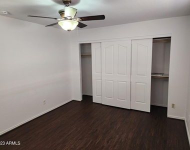 802 N Alzora Way - Photo Thumbnail 18