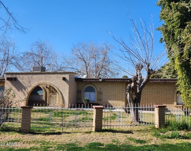 802 N Alzora Way - Photo Thumbnail 24