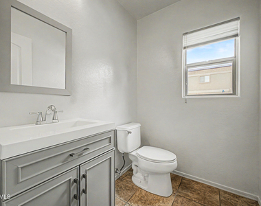 43579 W Arizona Avenue - Photo Thumbnail 20