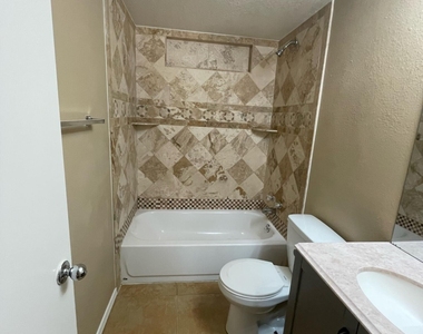 1727 W Michigan Avenue - Photo Thumbnail 16