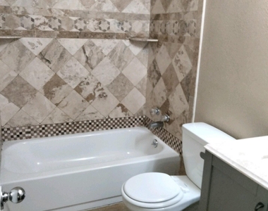 1727 W Michigan Avenue - Photo Thumbnail 9