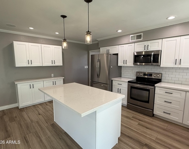 1742 S Hall -- - Photo Thumbnail 11