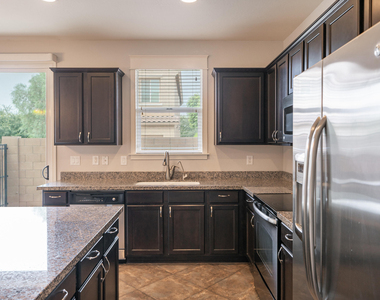 4060 E Vest Avenue - Photo Thumbnail 6