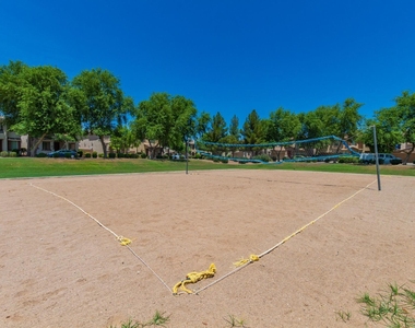 4060 E Vest Avenue - Photo Thumbnail 34