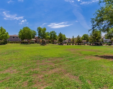 4060 E Vest Avenue - Photo Thumbnail 32