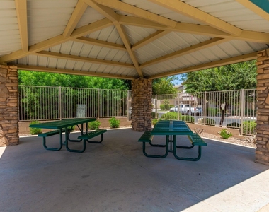 4060 E Vest Avenue - Photo Thumbnail 31