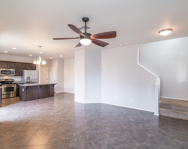 4060 E Vest Avenue - Photo Thumbnail 9