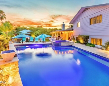8249 E Redwing Road - Photo Thumbnail 39