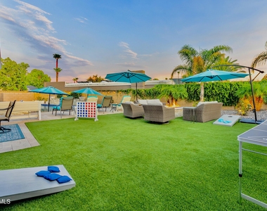 8249 E Redwing Road - Photo Thumbnail 43