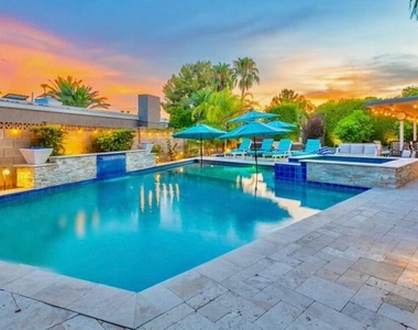8249 E Redwing Road - Photo Thumbnail 37