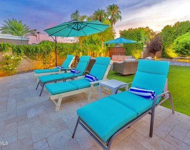 8249 E Redwing Road - Photo Thumbnail 33