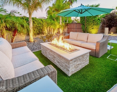 8249 E Redwing Road - Photo Thumbnail 44