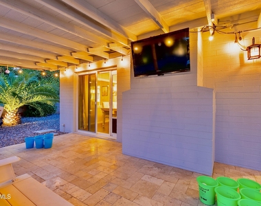 8249 E Redwing Road - Photo Thumbnail 35