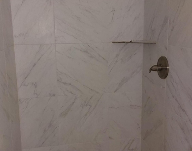 8815 N 28th Avenue - Photo Thumbnail 11