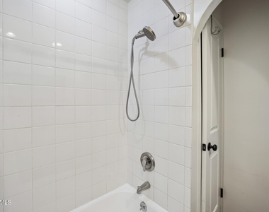 3012 N 32nd Street - Photo Thumbnail 17
