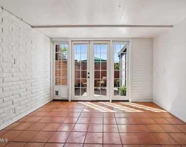 3012 N 32nd Street - Photo Thumbnail 3