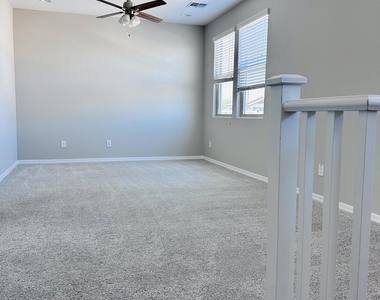 1935 E Wisteria Drive - Photo Thumbnail 29