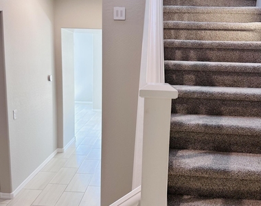 1935 E Wisteria Drive - Photo Thumbnail 28