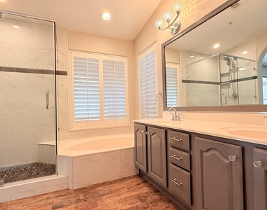 9140 E Siesta Lane - Photo Thumbnail 12