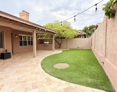 9140 E Siesta Lane - Photo Thumbnail 18