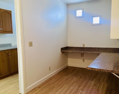 1042 W Devonshire Street - Photo Thumbnail 25