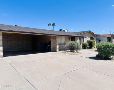 1042 W Devonshire Street - Photo Thumbnail 2