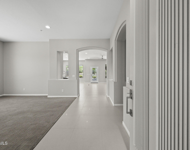 16861 N 106th Way - Photo Thumbnail 3