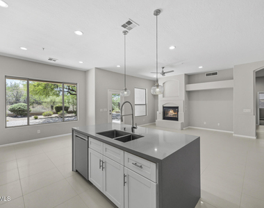 16861 N 106th Way - Photo Thumbnail 12